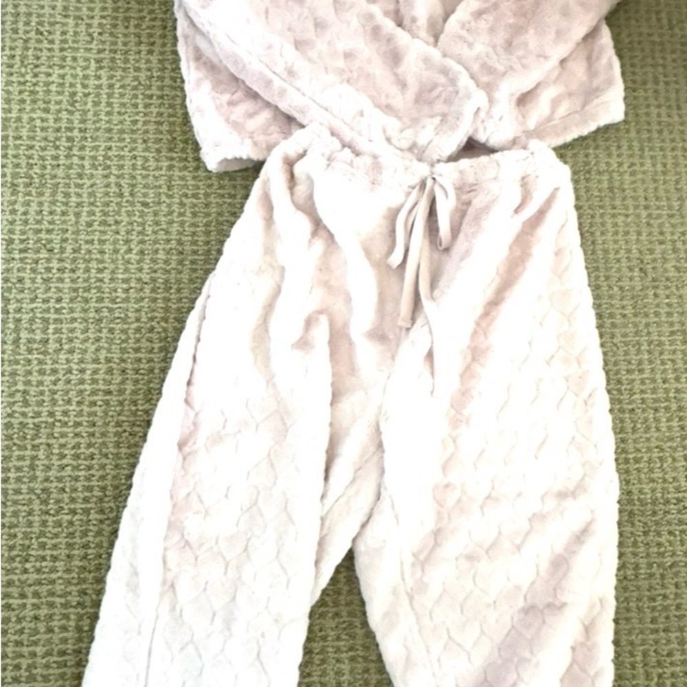 Cozy Pink Women's Lounge Set
